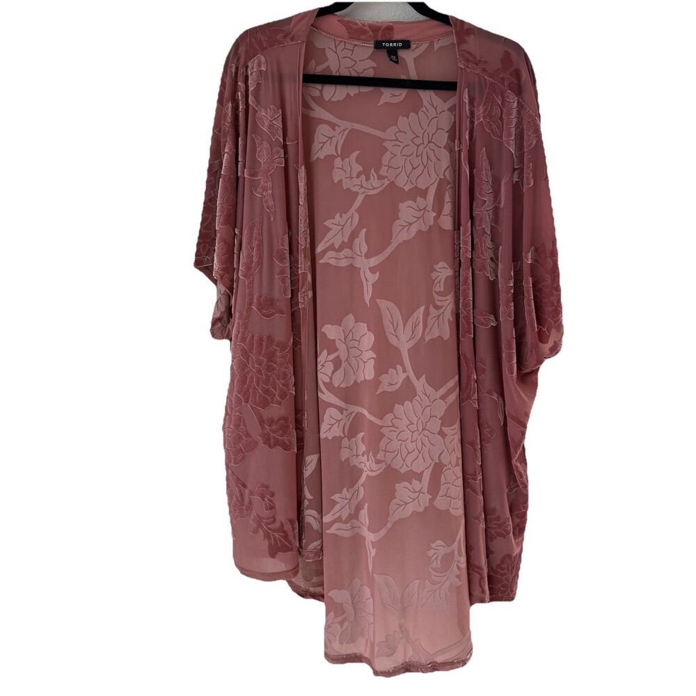 Torrid Lightweight Velvet Burnout Kimono L/XL Pink Floral Shimmer Whimsy Fairy